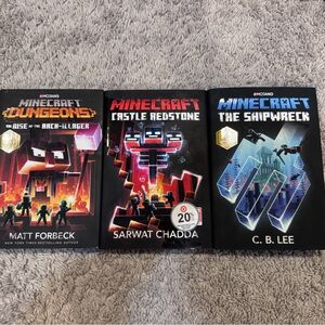 Minecraft Dungeons Book Set